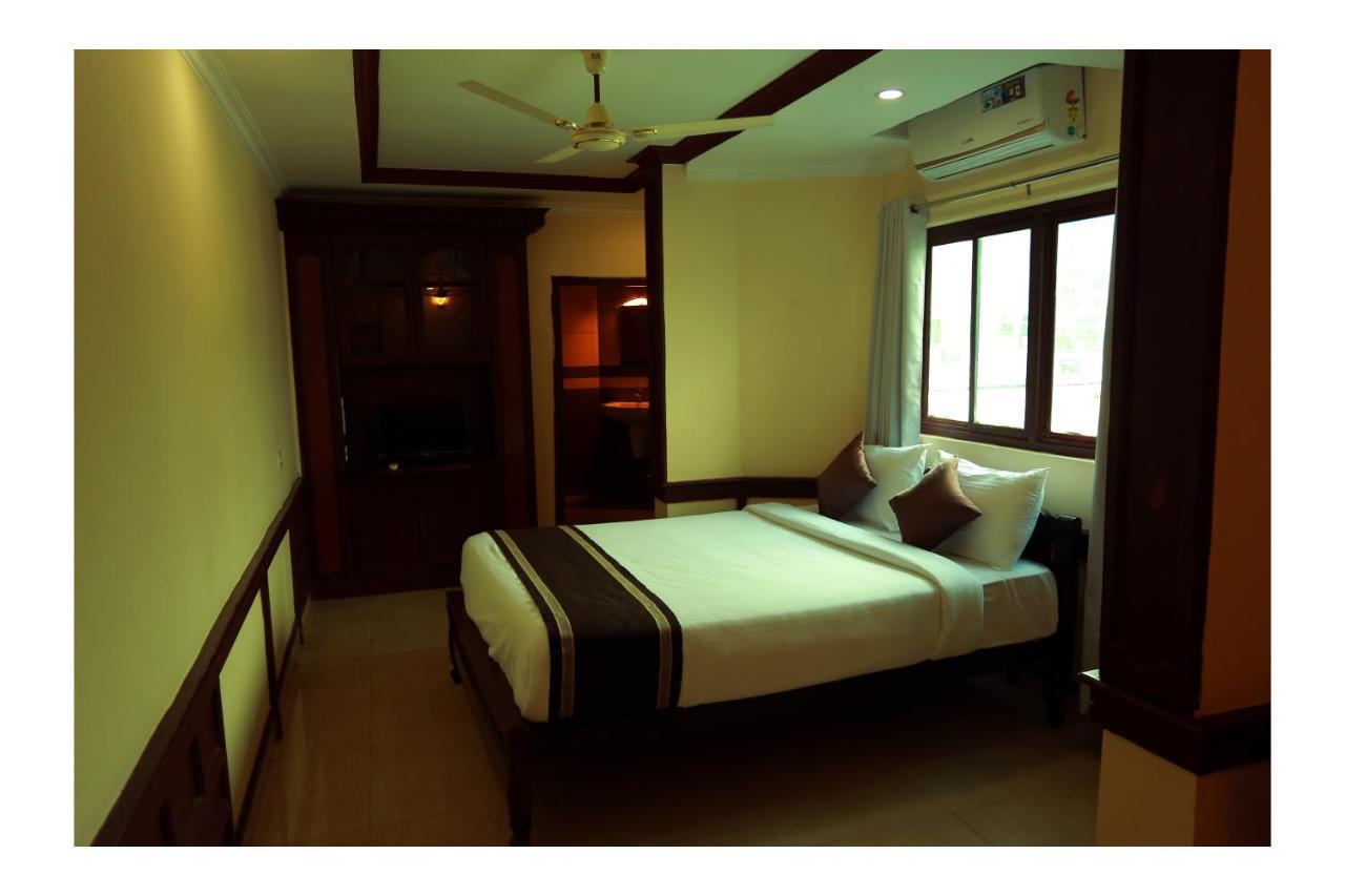 Corridor Calicut Airport Hotel Kondotty Екстер'єр фото
